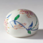 The beauty of Japanese porcelain ; The works by Kensuke Fujiyoshi (004)