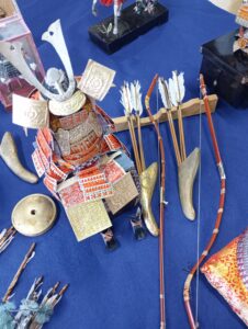 藍の家で「五月人形展」