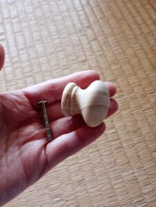 タンスの引き出しの取っ手