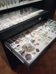 ヴィクトリアアンドアルバート博物館ロンドンにて