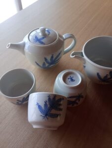 染付根付松文茶器揃　藤吉憲典